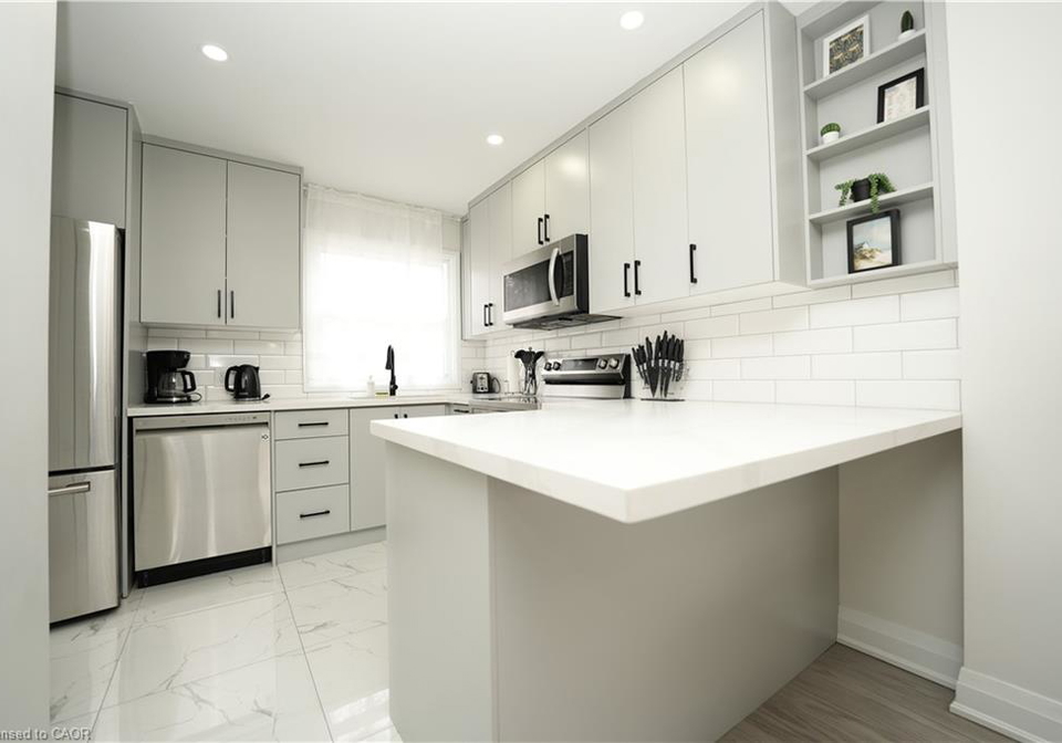 140-jansen-avenue-kitchener-ontario-40812318