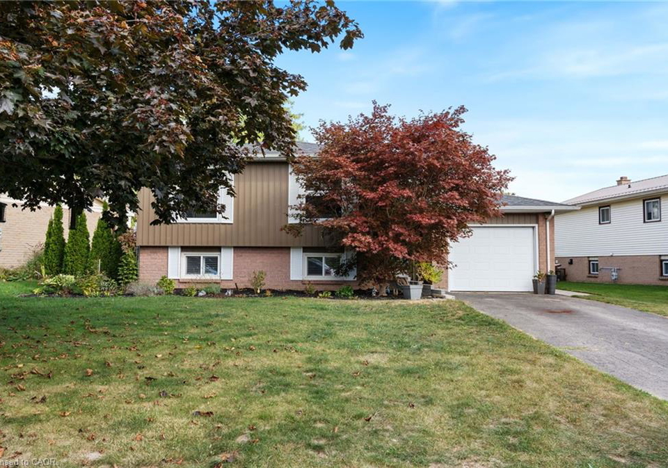 9-turner-drive-simcoe-ontario-40812321