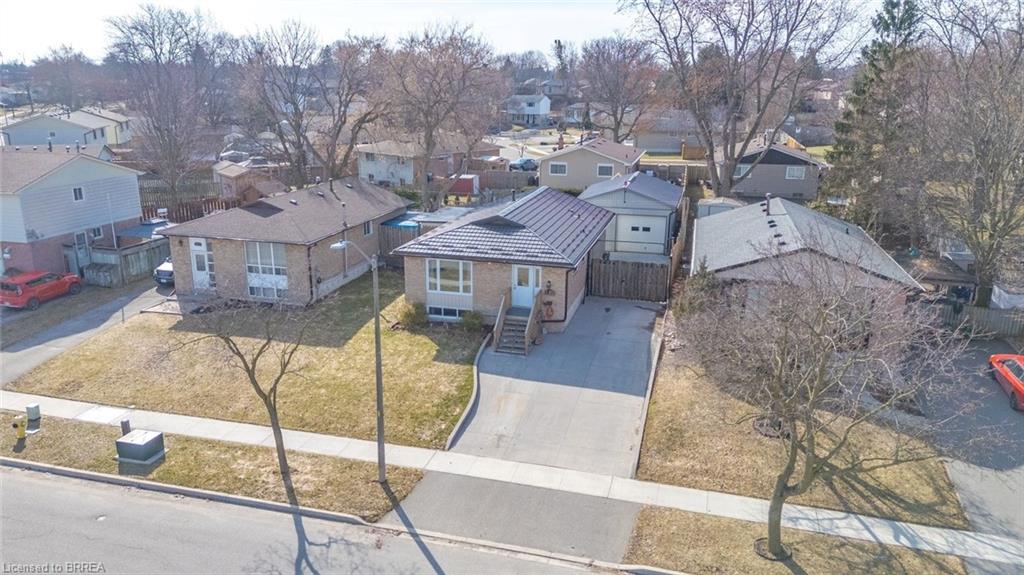 136-woodlawn-avenue-brantford-ontario-40812331