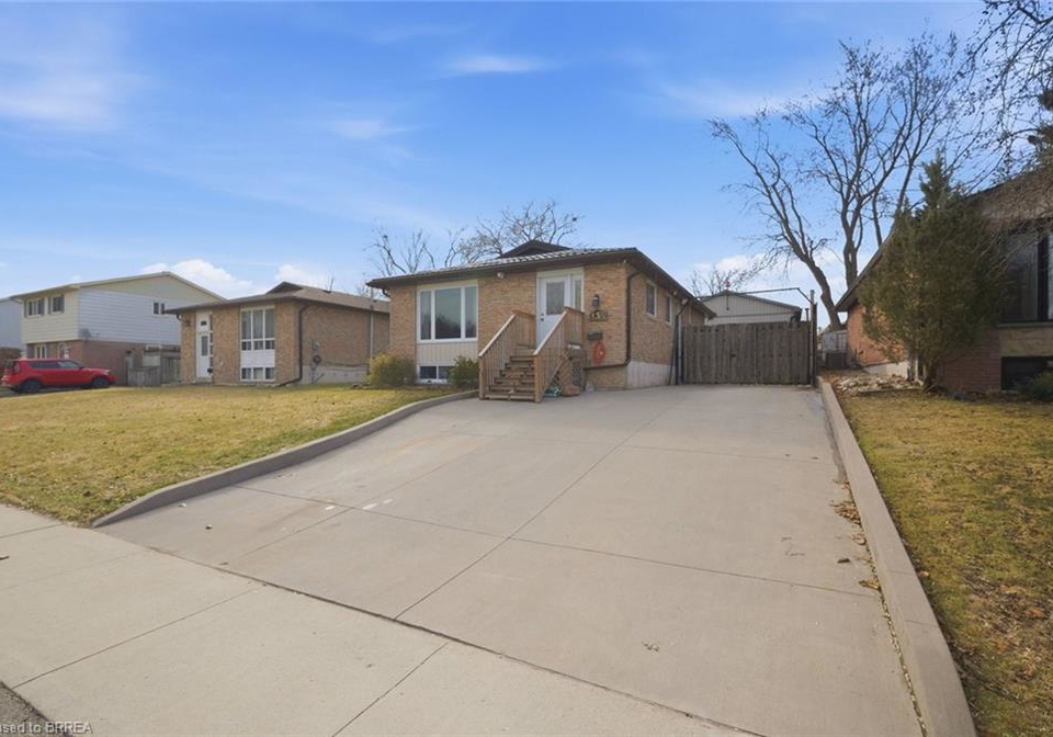 136-woodlawn-avenue-brantford-ontario-40812331