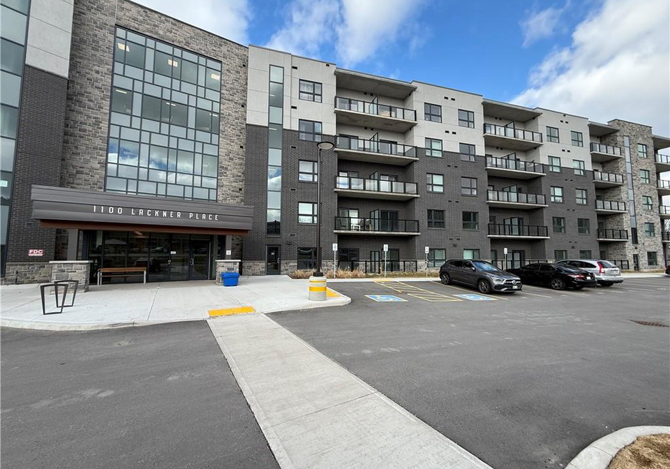 1100-lackner-place-kitchener-ontario-40812343