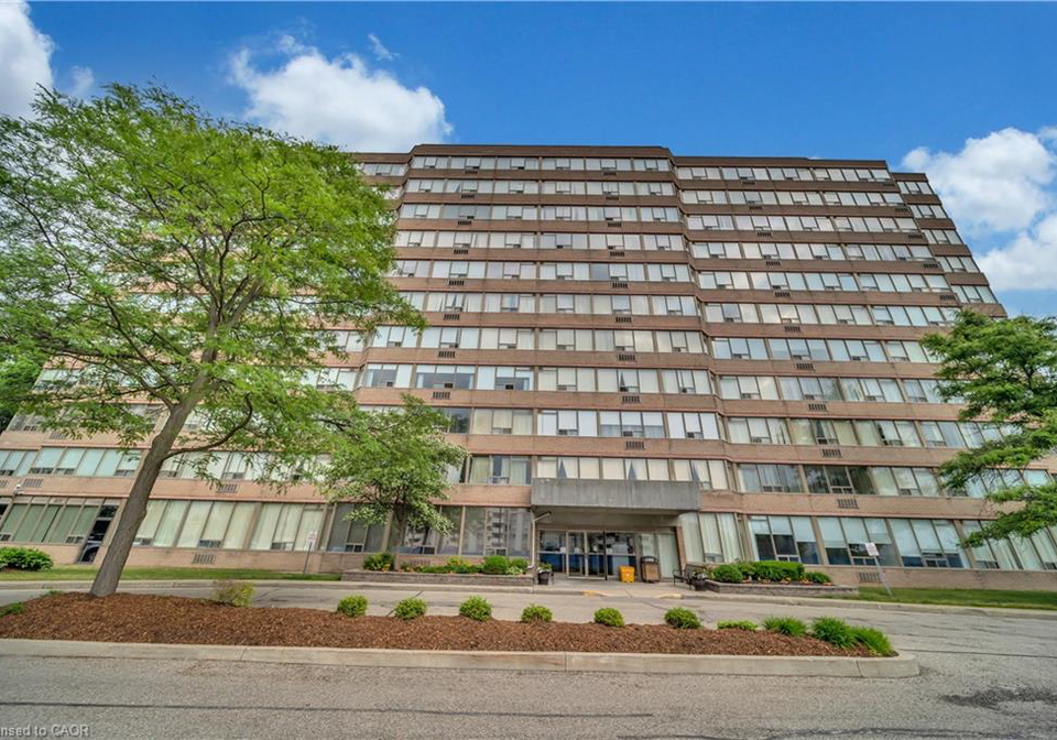 3227-king-street-e-kitchener-ontario-40812445