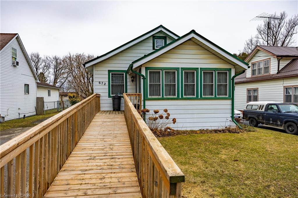 672-james-street-delhi-ontario-40812463