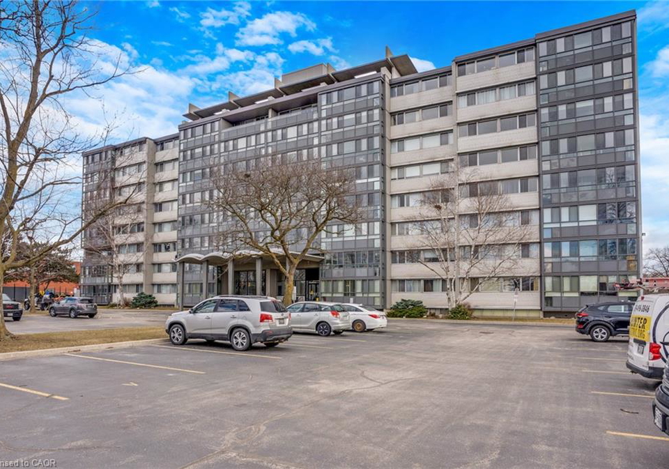 24-midland-drive-kitchener-ontario-40812492