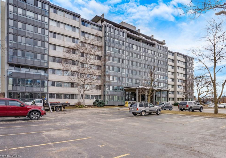 24-midland-drive-kitchener-ontario-40812492
