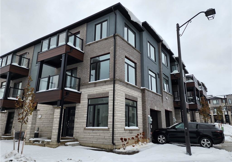 155-equestrian-way-cambridge-ontario-40812493