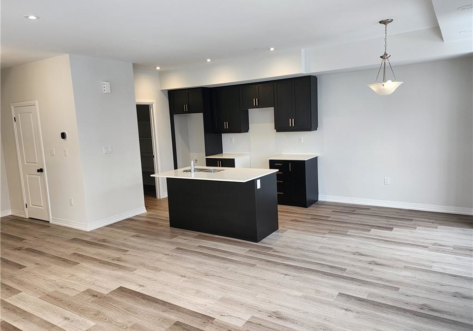 155-equestrian-way-cambridge-ontario-40812493
