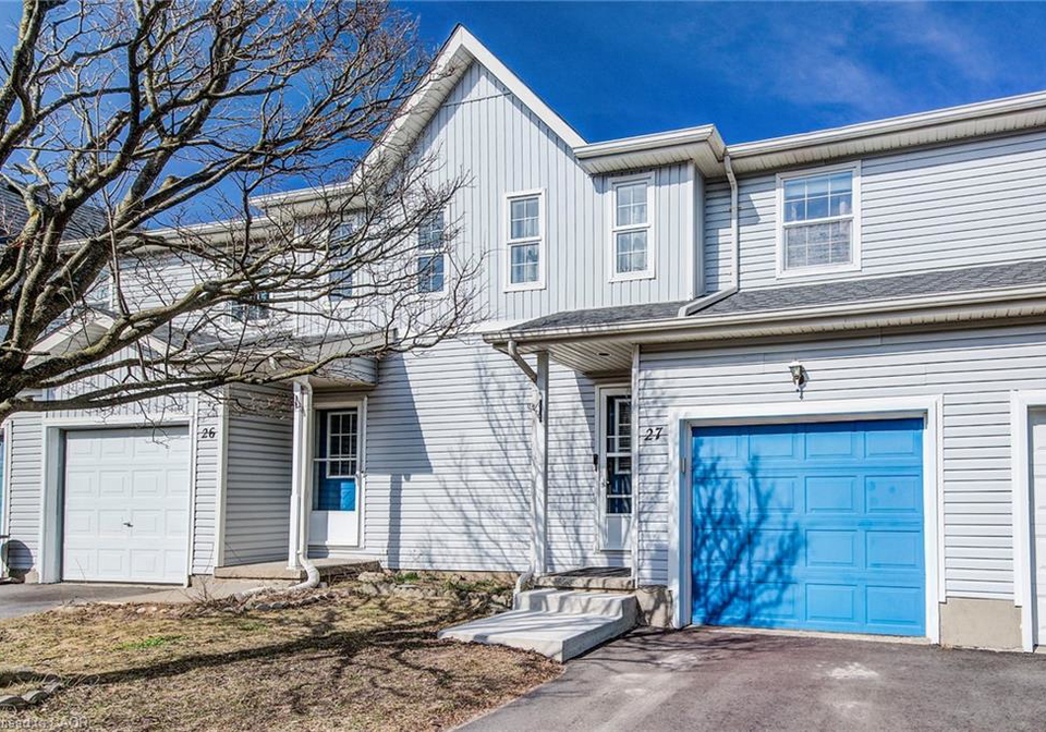 90-mooregate-crescent-kitchener-ontario-40812497
