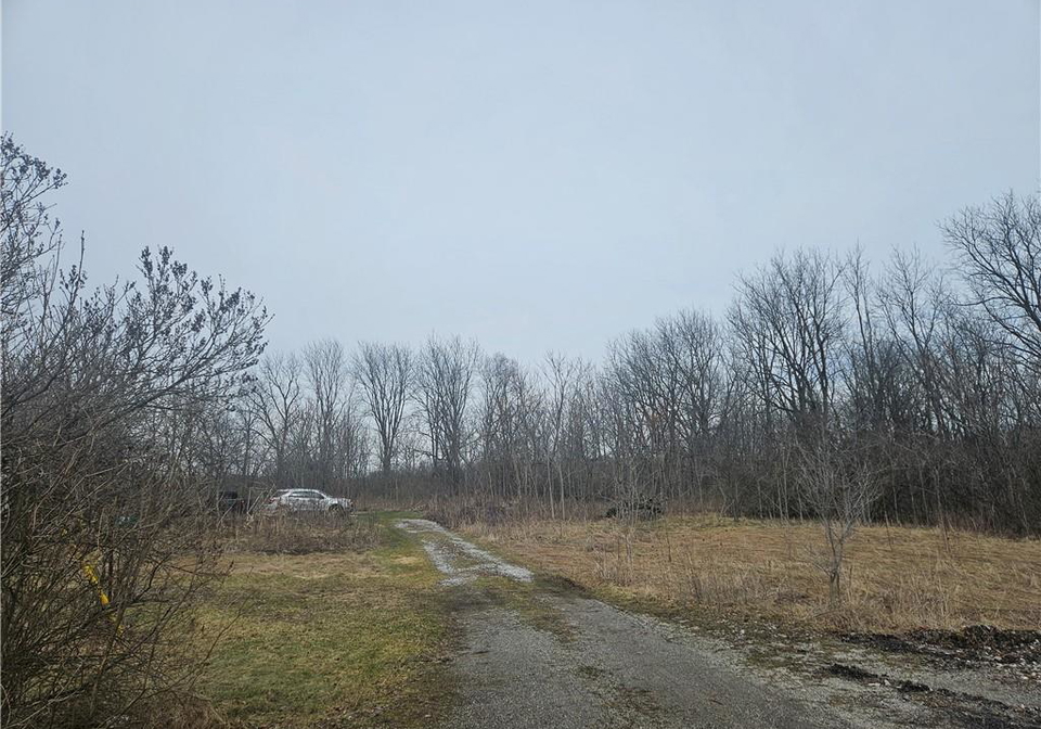 31-mclaren-street-villa-nova-ontario-40812509