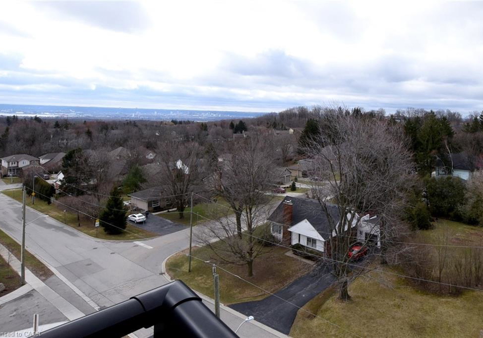 30-hamilton-street-s-waterdown-ontario-40812574
