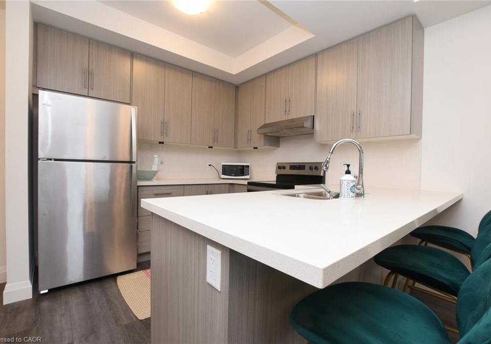 30-hamilton-street-s-waterdown-ontario-40812574