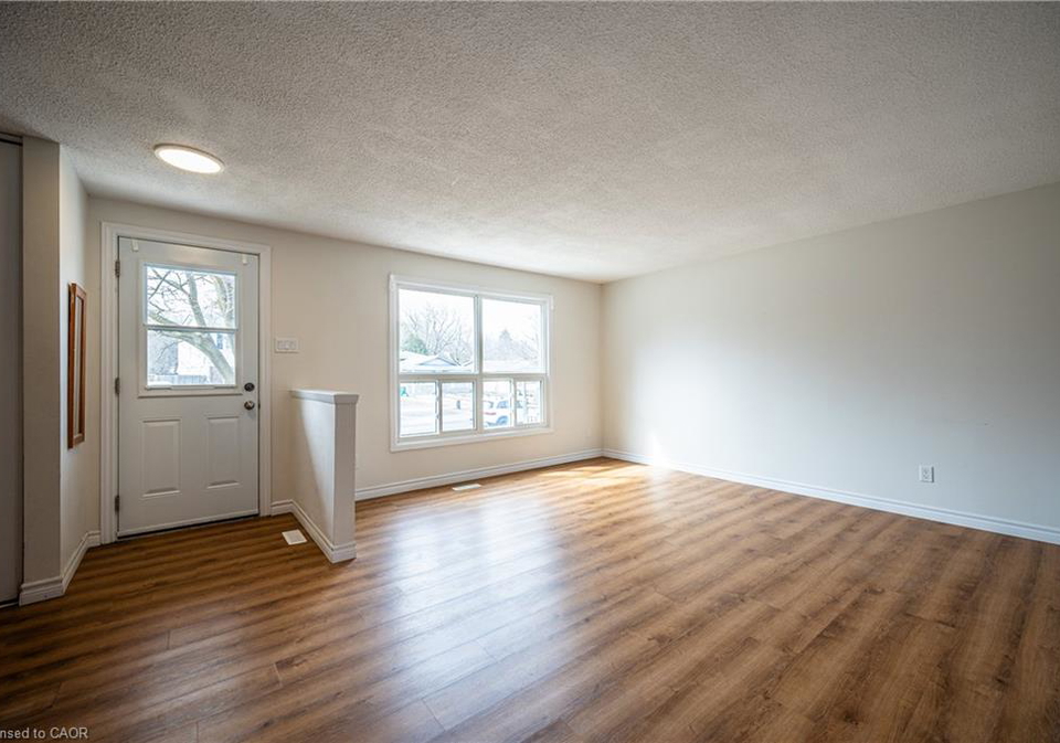 46-karen-walk-waterloo-ontario-40812576