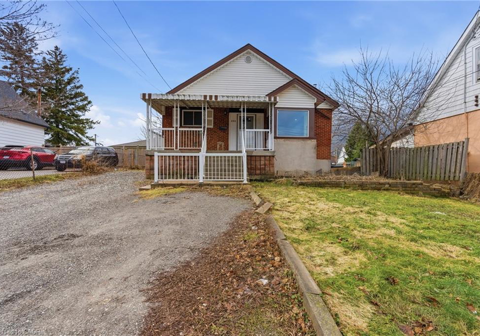 880-lawrence-avenue-hamilton-ontario-40812622