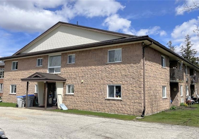 470-elizabeth-street-e-listowel-ontario-40812651