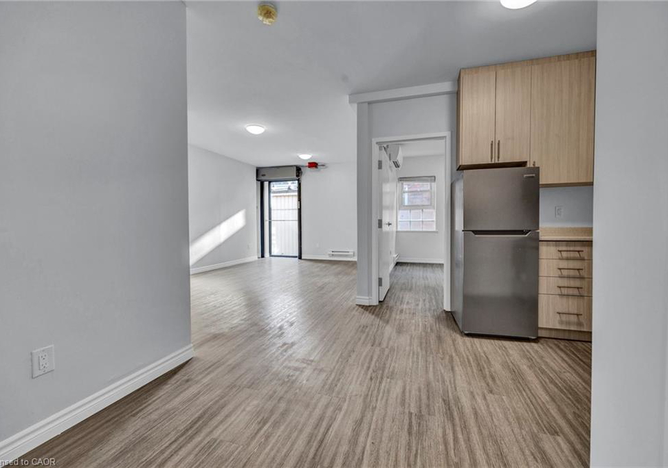 13-water-street-cambridge-ontario-40812698