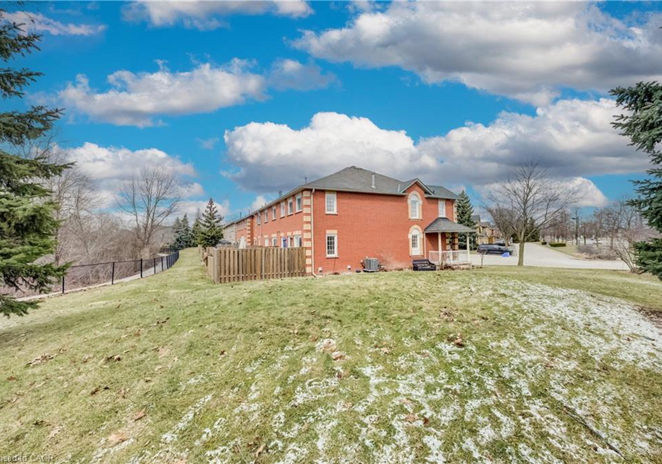 2022-atkinson-drive-burlington-ontario-40812719