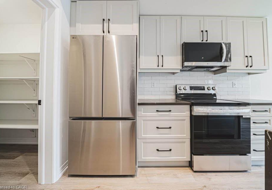 155-equestrian-way-cambridge-ontario-40812767