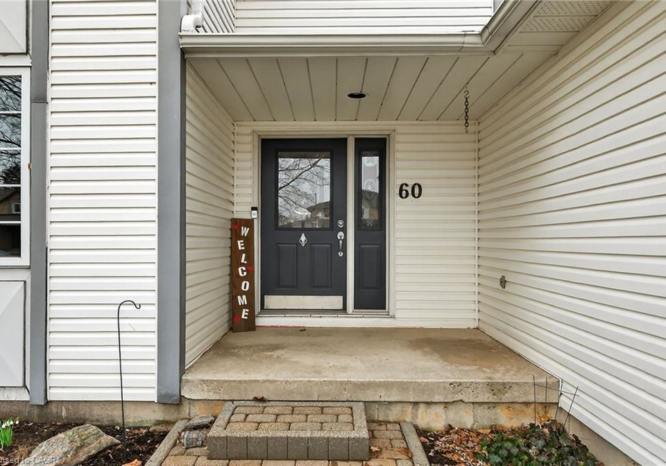 60-highland-boulevard-caledonia-ontario-40812784