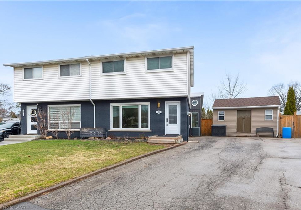 18-bentley-place-hamilton-ontario-40812851