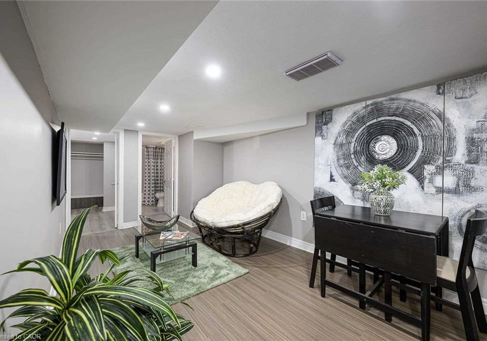 28-lottridge-street-hamilton-ontario-40812912