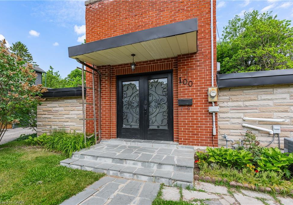100-mansion-street-kitchener-ontario-40813002