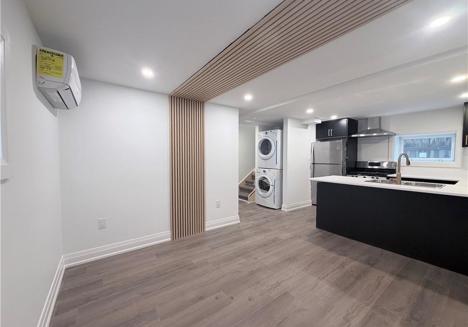 184-ottawa-street-s-hamilton-ontario-40813043