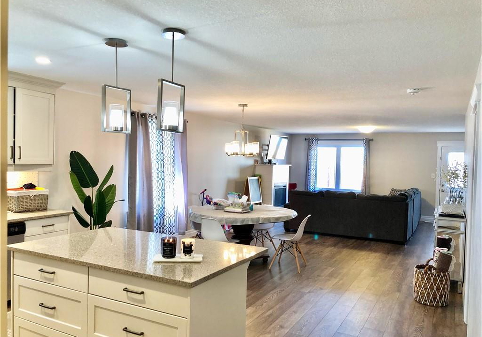 405-krotz-street-e-listowel-ontario-40813068