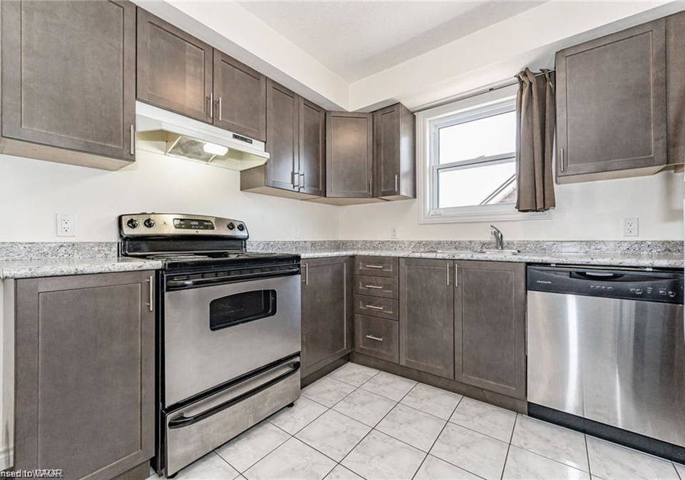 37-edna-street-kitchener-ontario-40813148