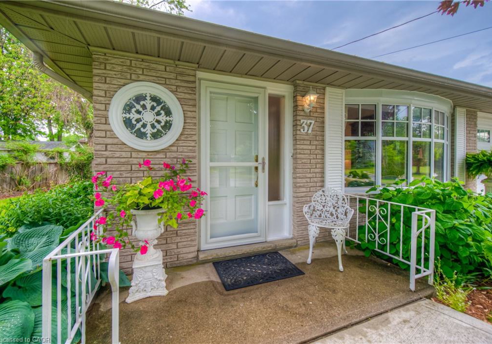 37-lynn-park-avenue-port-dover-ontario-40813152