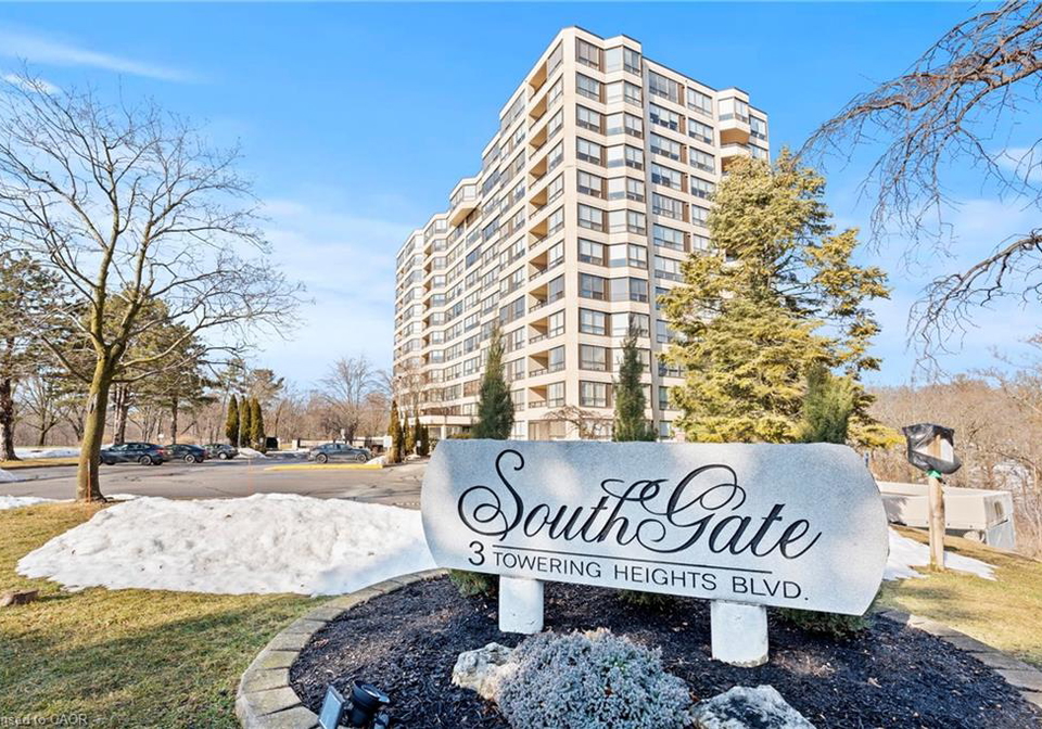 3-towering-heights-boulevard-st-catharines-ontario-40813165