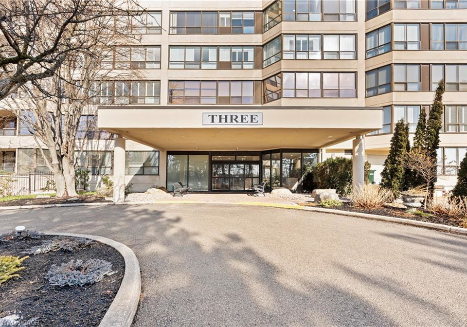 3-towering-heights-boulevard-st-catharines-ontario-40813165