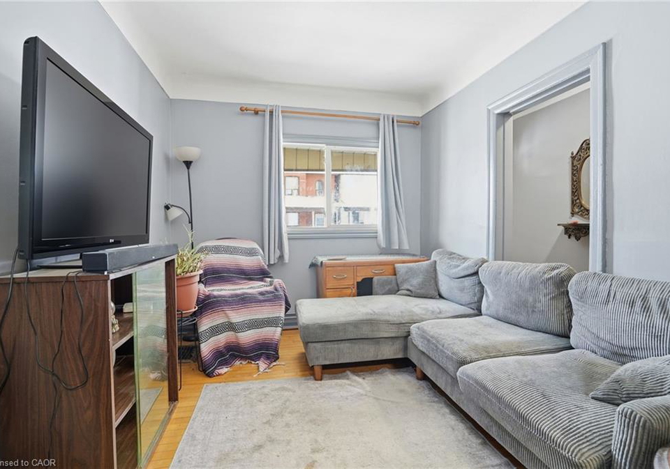 121-gibson-avenue-hamilton-ontario-40813174