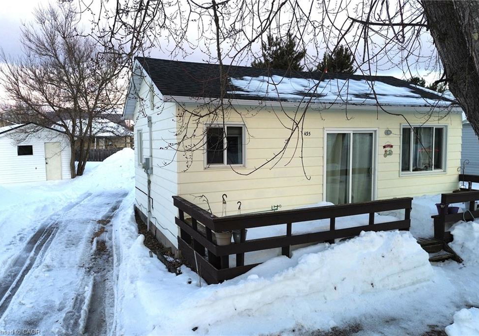 435-limit-street-massey-ontario-40813193