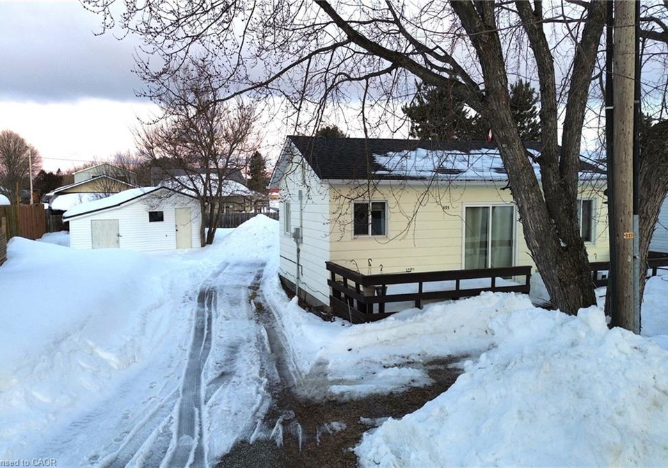 435-limit-street-massey-ontario-40813193