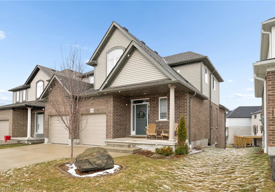 136-cinnamon-fern-street-waterloo-ontario-40813232