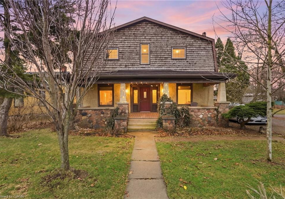 211-canborough-street-smithville-ontario-40813247
