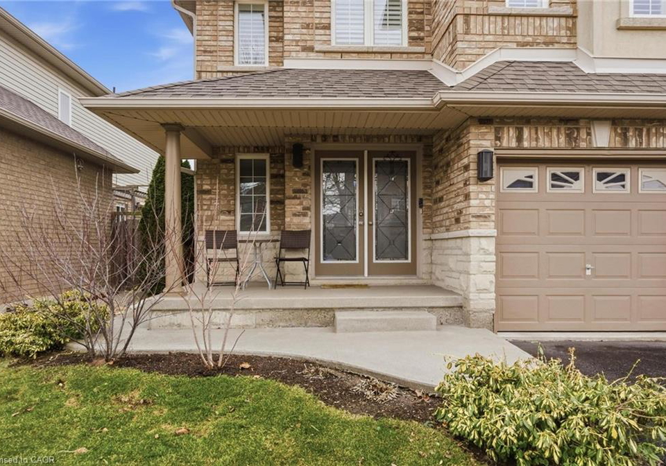 139-bocelli-crescent-stoney-creek-ontario-40813263