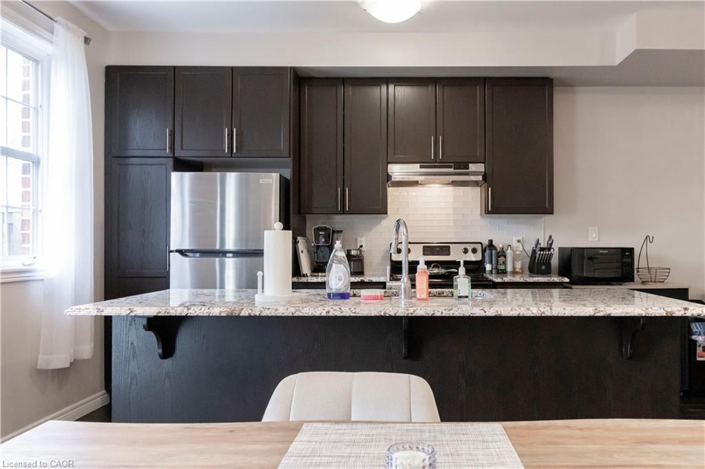 30-robert-peel-road-kitchener-ontario-40813270