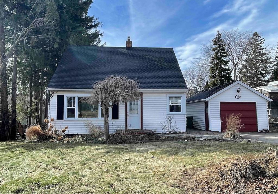 106-main-street-s-waterdown-ontario-40813289