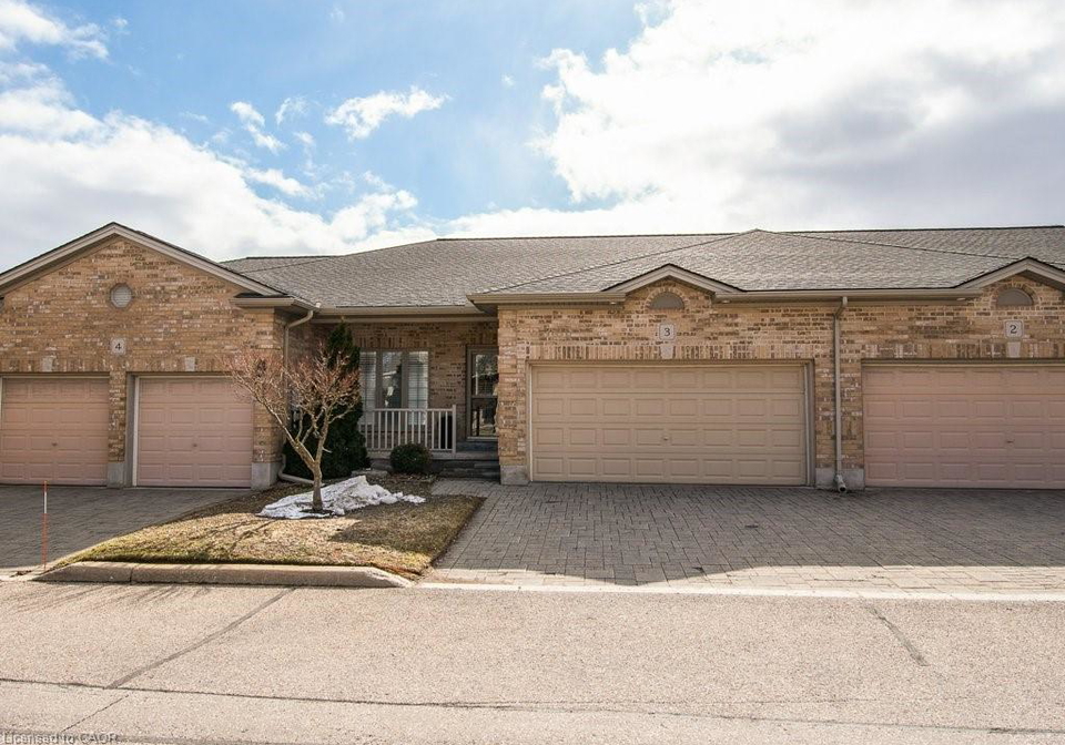 900-doon-village-road-kitchener-ontario-40813293