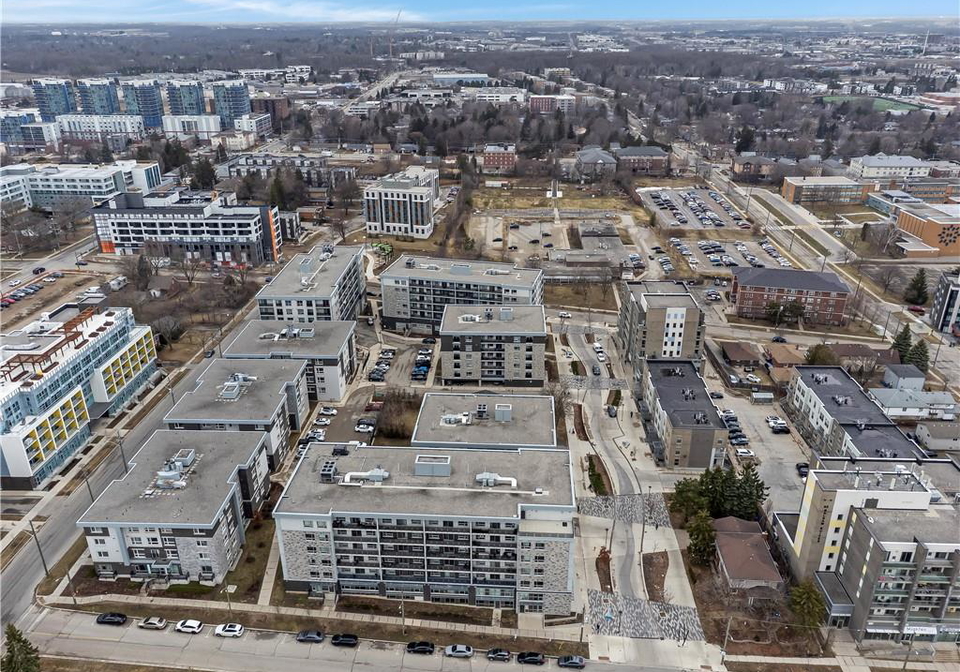 275-larch-street-waterloo-ontario-40813321