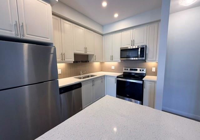 590-north-service-road-stoney-creek-ontario-40813332