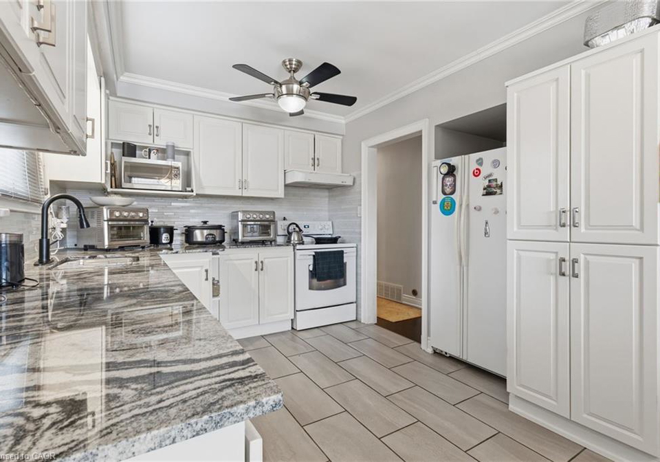 101-victor-boulevard-hamilton-ontario-40813370