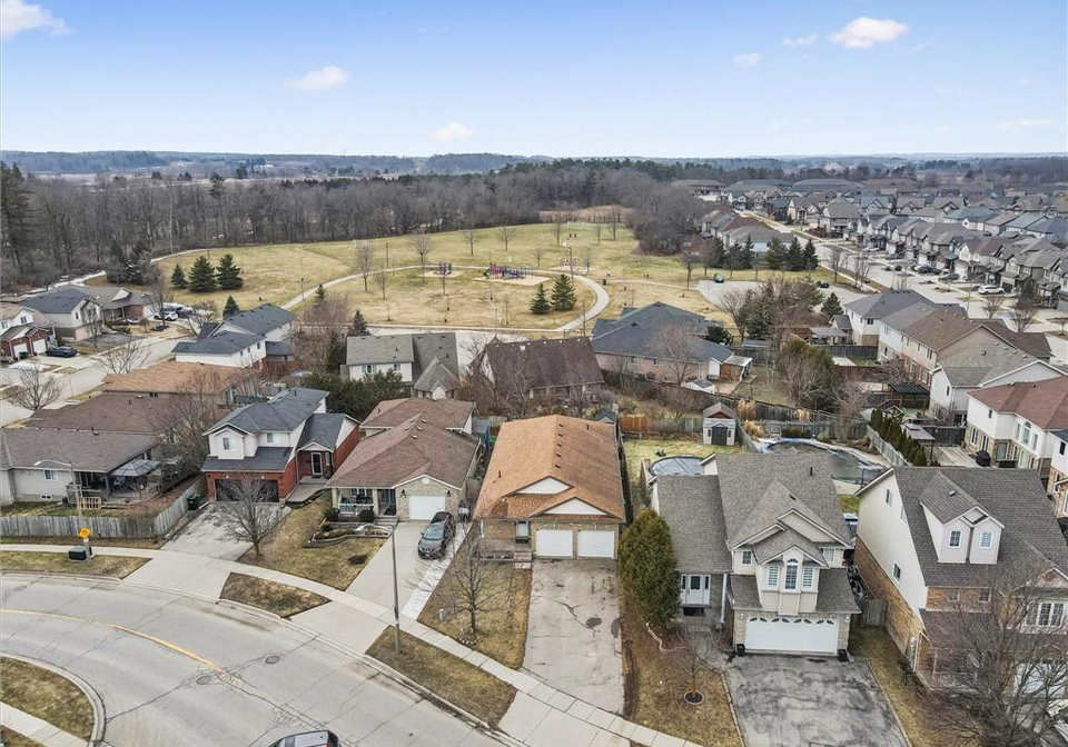 104-kent-street-cambridge-ontario-40813384