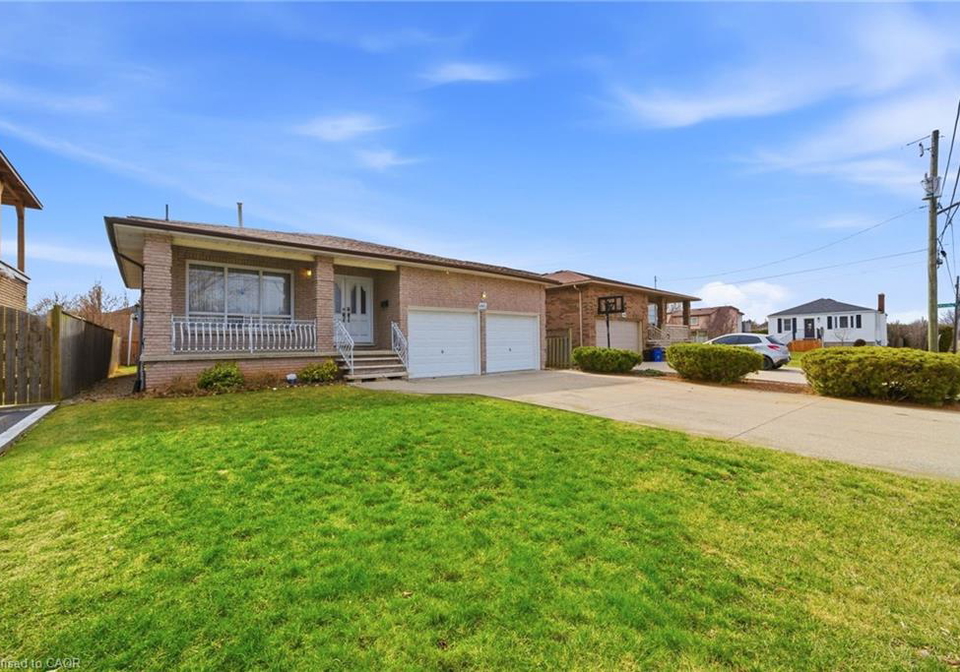 382-hemlock-avenue-stoney-creek-ontario-40813426
