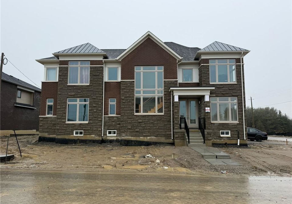 83-awrey-terrace-binbrook-ontario-40813458
