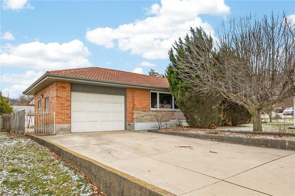 82-millen-road-stoney-creek-ontario-40813462