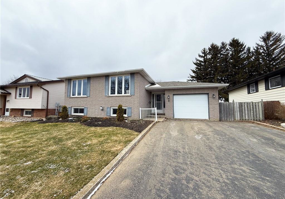 8-ross-street-waterford-ontario-40813472
