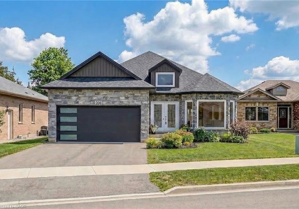 201-hetram-court-fort-erie-ontario-40813486