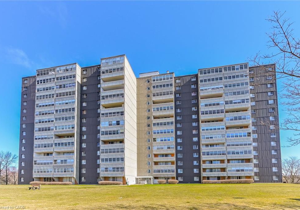 225-harvard-place-waterloo-ontario-40813500